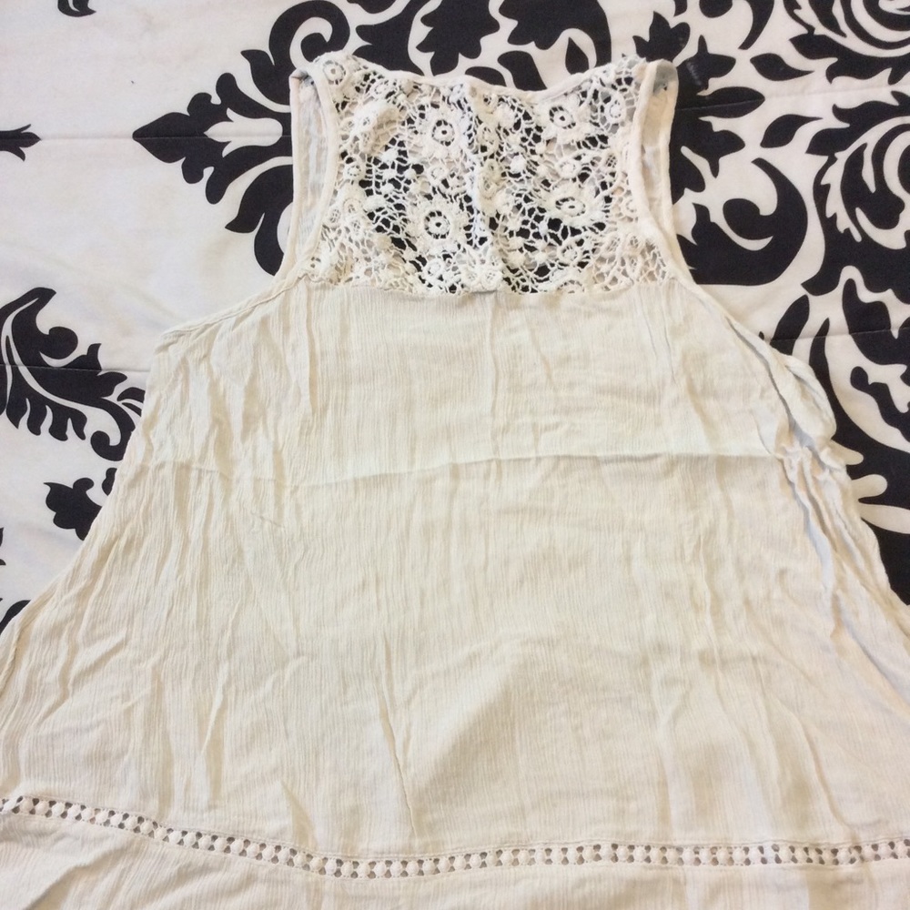 Tank - Picture 2 of 2